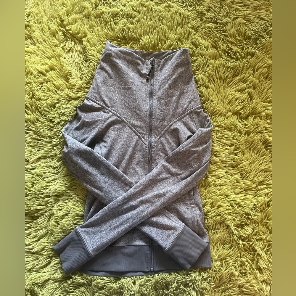 Funnel lululemon grey bbl sweatshirt